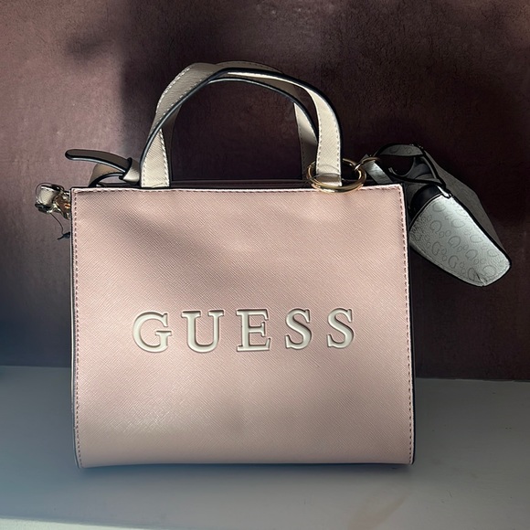 Guess Handbags - Light pink Guess purse with detachable strap
